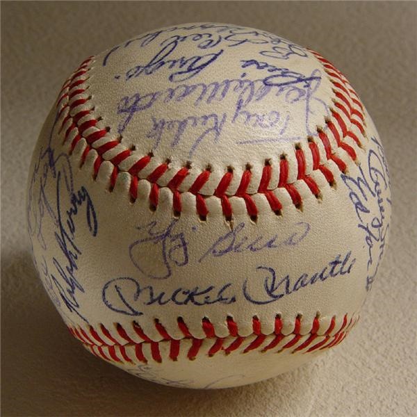 NY Yankees, Giants & Mets - 1960 New York Yankees Team Signed Baseball