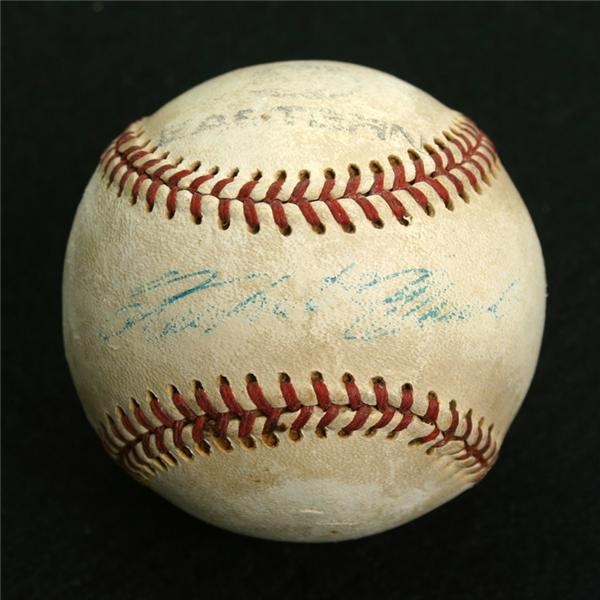 January 2005 Internet Auction - Roberto Clemente Eastern Airlines Baseball