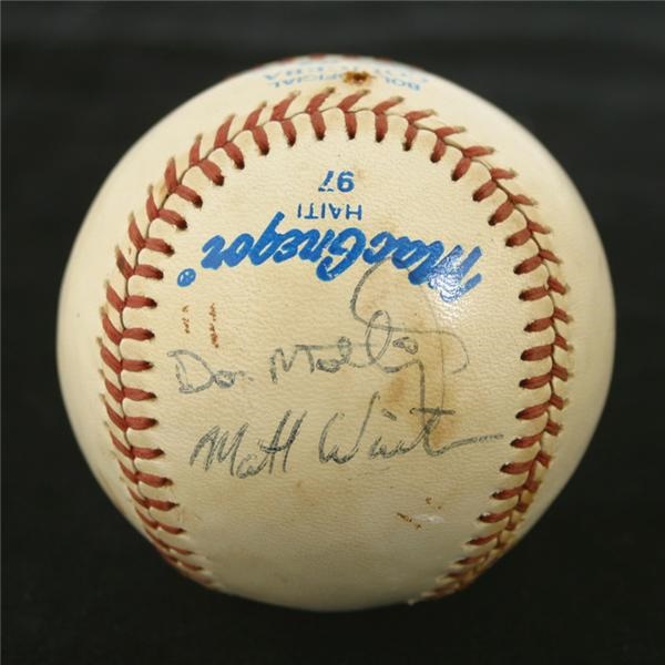 January 2005 Internet Auction - Don Mattingly Pre Rookie Signed Baseball