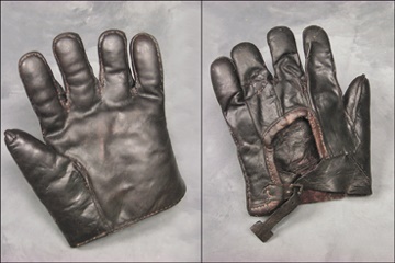 19th Century Baseball - 1880's Webless Workman’s Buckleback Glove