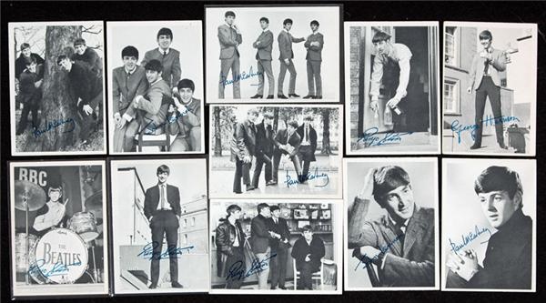 Boston Garden - Large Collection of 1964 Topps Beatles Movie Cards (108)
