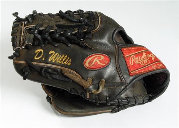 2003 Dontrelle Willis Game Used Glove