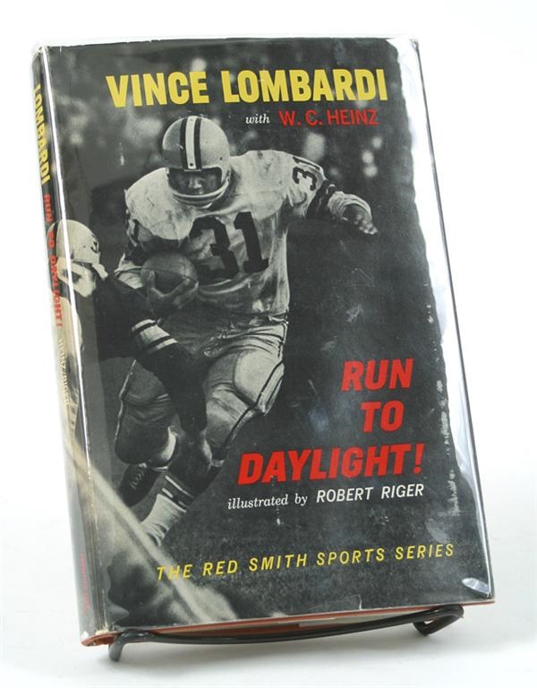 Football - Vince Lombardi "Run To Daylight" Signed Book