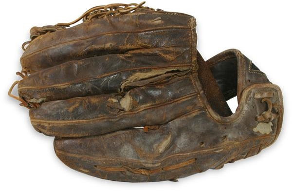 Roberto Clemente Glove