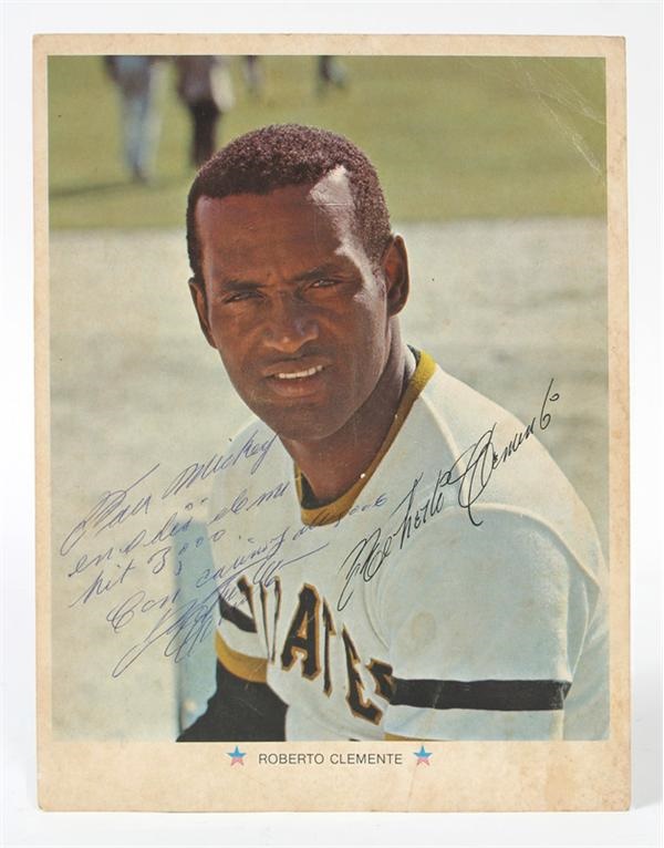 Photo Inscribed "ON THE DAY" Day Roberto Clemente Got His 3000th Hit