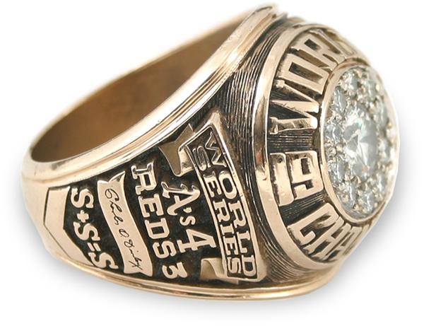 Baseball Rings, Trophies, Awards and Jewel - 1972 Dick Williams Oakland A's World Series Ring and Cufflinks