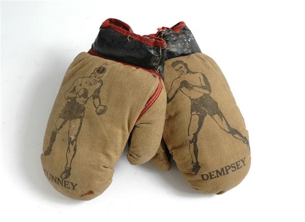 - 1920s Jack Dempsey and Gene Tunney Souvenir Gloves