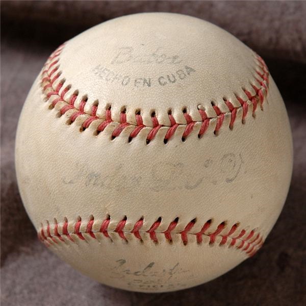 Fidel Castro Signed Baseball