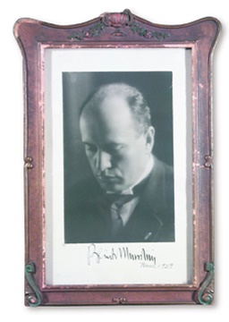 1929 Benito Mussolini Signed Photograph (9x13" framed)