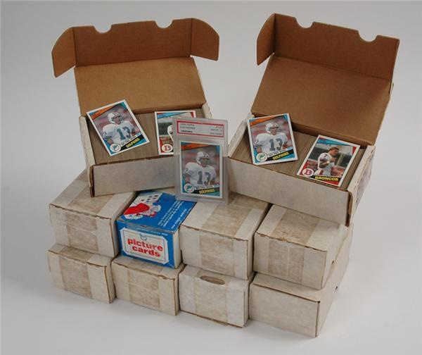 1984 Topps Football Complete Set Collection (10)
