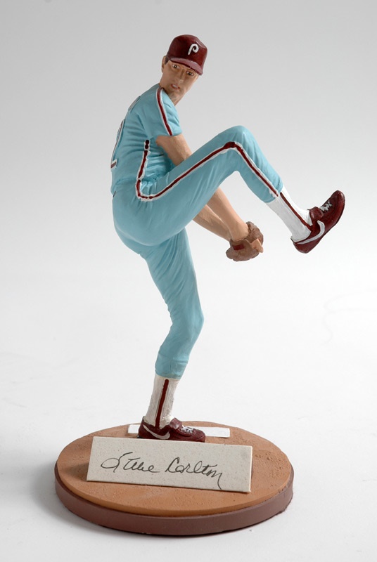 June 2005 Internet Auction - Steve Carlton Gartlan Statue (9")
