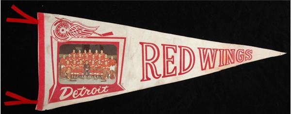 Hockey - 1961-62 Detroit Red Wings Photo Pennant
