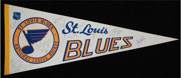 Hockey - 1979-80 St. Louis Blues Team Signed Pennant