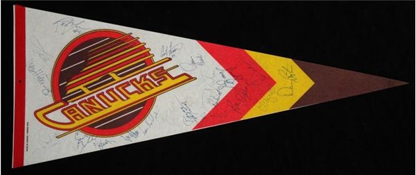 Vancouver Canucks Team Signed Pennant