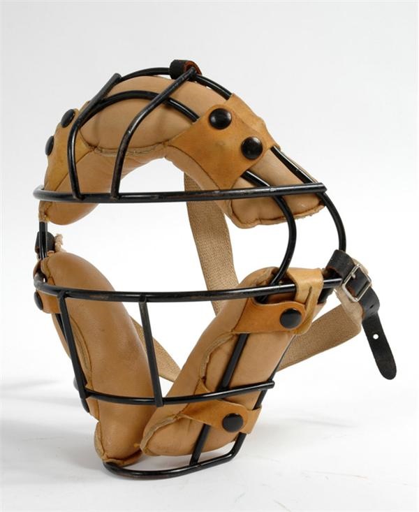 - 1950's Mickey Mantle Store Model Catcher's Mask