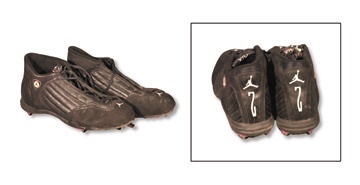 NY Yankees, Giants & Mets - 2000 Derek Jeter Game Worn Spikes