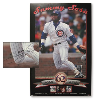Baseball Autographs - 1998 Sammy Sosa Signed Poster (23x35")