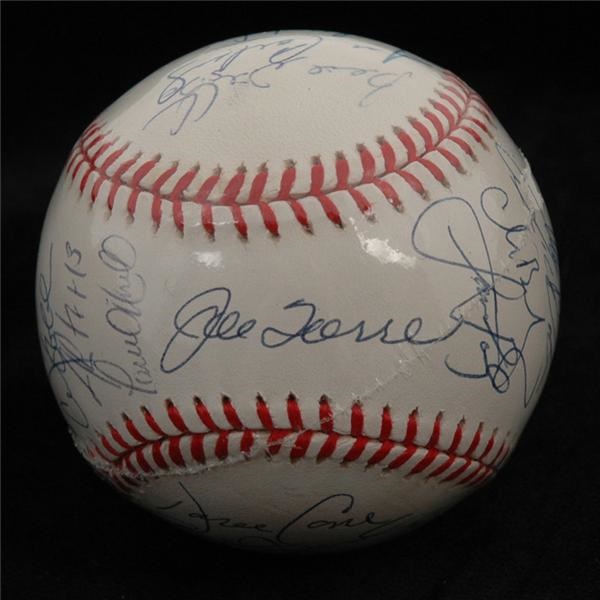 - 1999 New York Yankees signed World Series Ball (Steiner Authentic)