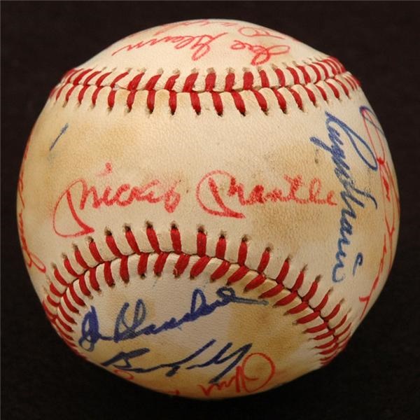 New York Yankees Old-Timers Baseball w/Mickey Mantle And Roger Maris