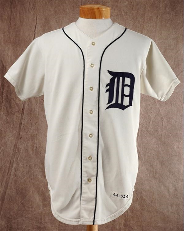 Equipment - 1972 Joe Schultz Detroit Tigers Game Used Jersey