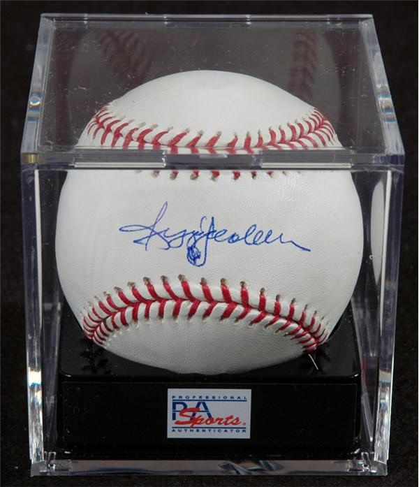 Reggie Jackson Single Signed Baseball PSA 9.5