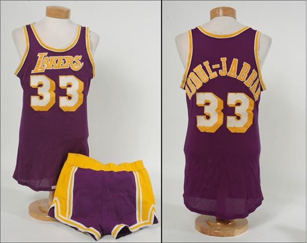 Basketball - Kareem Abdul Jabbar Game Worn Uniform (Early 1980s)