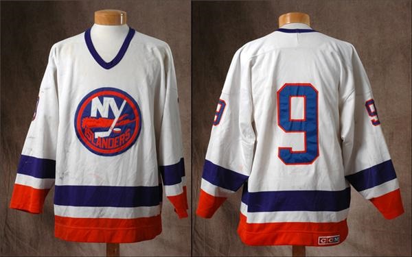 - 1985-86 Clark Gillies Islanders Game Worn Jersey