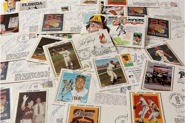 Baseball Autographs - Signed Lot Of 32 First Day Covers            With 6 Mets 25th Anniversary