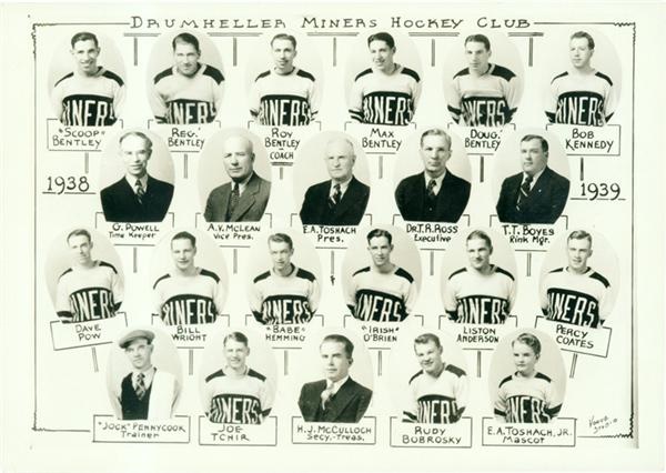 Hockey Memorabilia - 1938-39 Drumheller Miners Team Photo With 
The Bentley Brothers