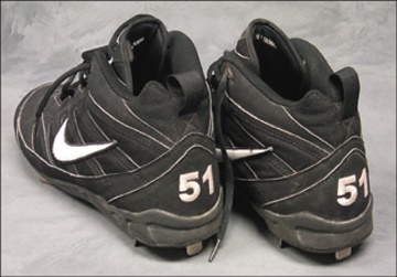 NY Yankees, Giants & Mets - 2000 Bernie Williams Game Worn Spikes