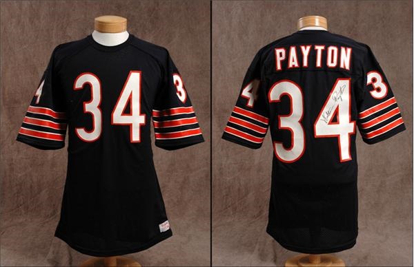 Football - Walter Payton Game Issued Vintage Signed Jersey