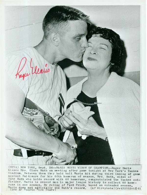 1961 Roger Maris Signed Wire Photo