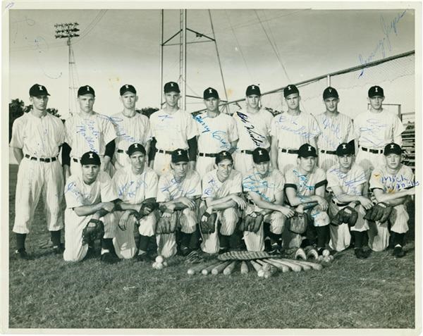 - 1949 Independence Yankees Photo with Mickey Mantle