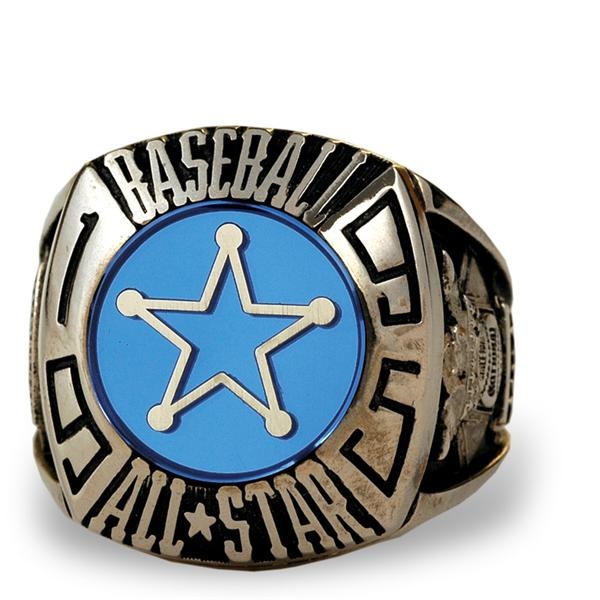 - 1995 National League Baseball All Star Ring