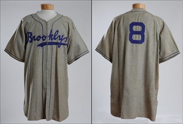 Brooklyn Dodgers Flannel Jersey. Baseball Collectibles Uniforms