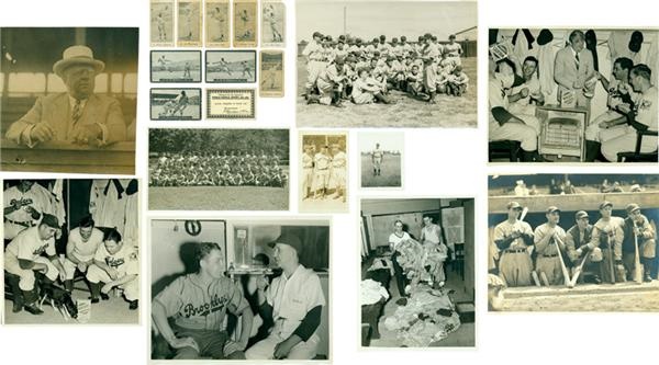 Comerford - Collection Of Ten Original Photos With Uncle Robbie