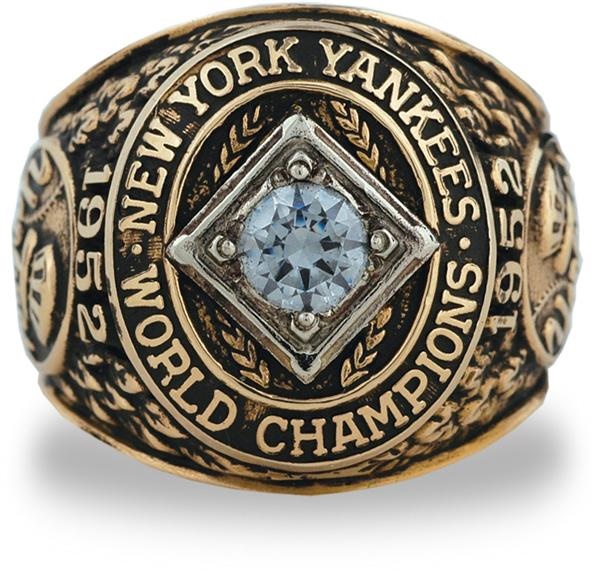 - 1952 New York Yankees World Championship Ring