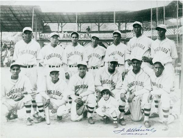 Baseball Memorabilia - 1934 Concordia Eagles Team Photo with Martin Dihigo (8&quot;x10&quot;)