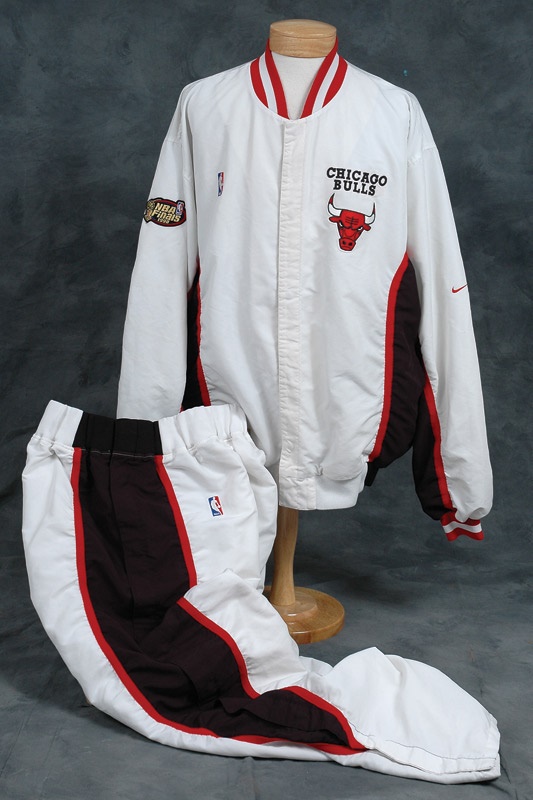 - 1998 Michael Jordan Complete Warmup Suit From The NBA Finals
