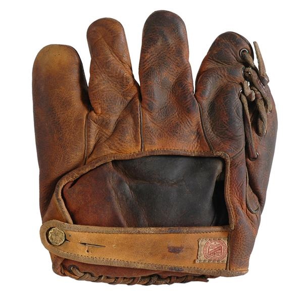 The Adolph Fischl Collection - Dizzy Dean Game-Worn Glove from the 1938 World Series