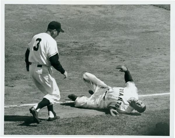 - Willie Mays Twisted Ankle (1959)