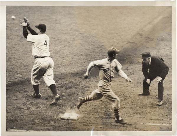 Babe Ruth and Lou Gehrig - Lou Gehrig and Travis Jackson in 1936 World Series