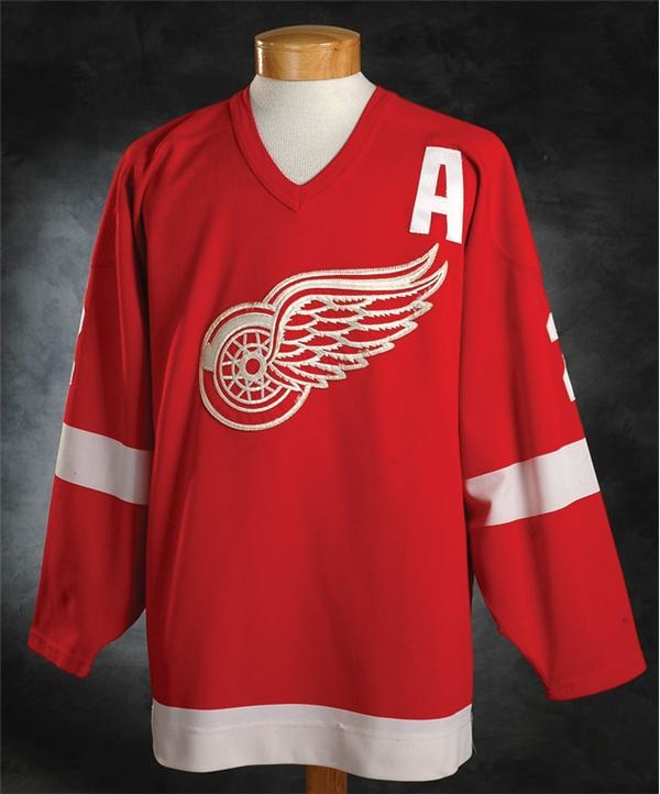 - 1986-87 Mike O&#39; Connell Detroit Red Wings Game Worn Jersey