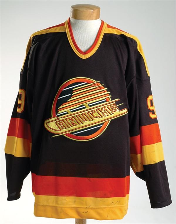 Hockey Equipment - 1985-86 Tony Tanti Vancouver Canucks Game Worn Jersey