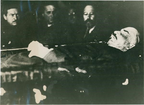 Political - Lenin Lying in State (1924)