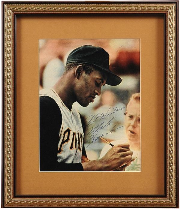 Clemente and Pittsburgh Pirates - Great Roberto Clemente Signed Color Photo