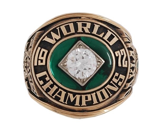 Ernie Davis - 1972 Bill Posedel Oakland A&#39;s World Series Ring
