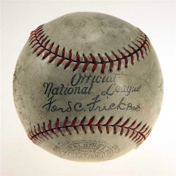 Memorabilia - 1935 Babe Ruth Sinclair Premium Souvenir Baseball.