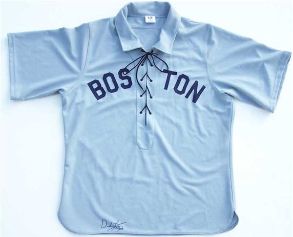 Memorabilia - 2001 Derek Lowe Red Sox TBC Day Game Used Jersey