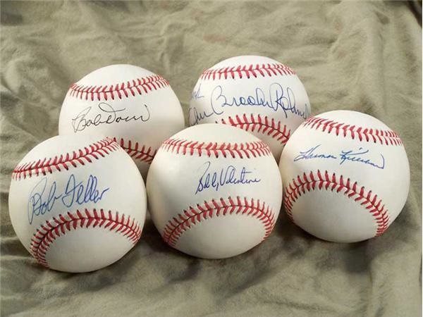 Autographs - Autographed Baseball Collection with Hall of Famers (16)